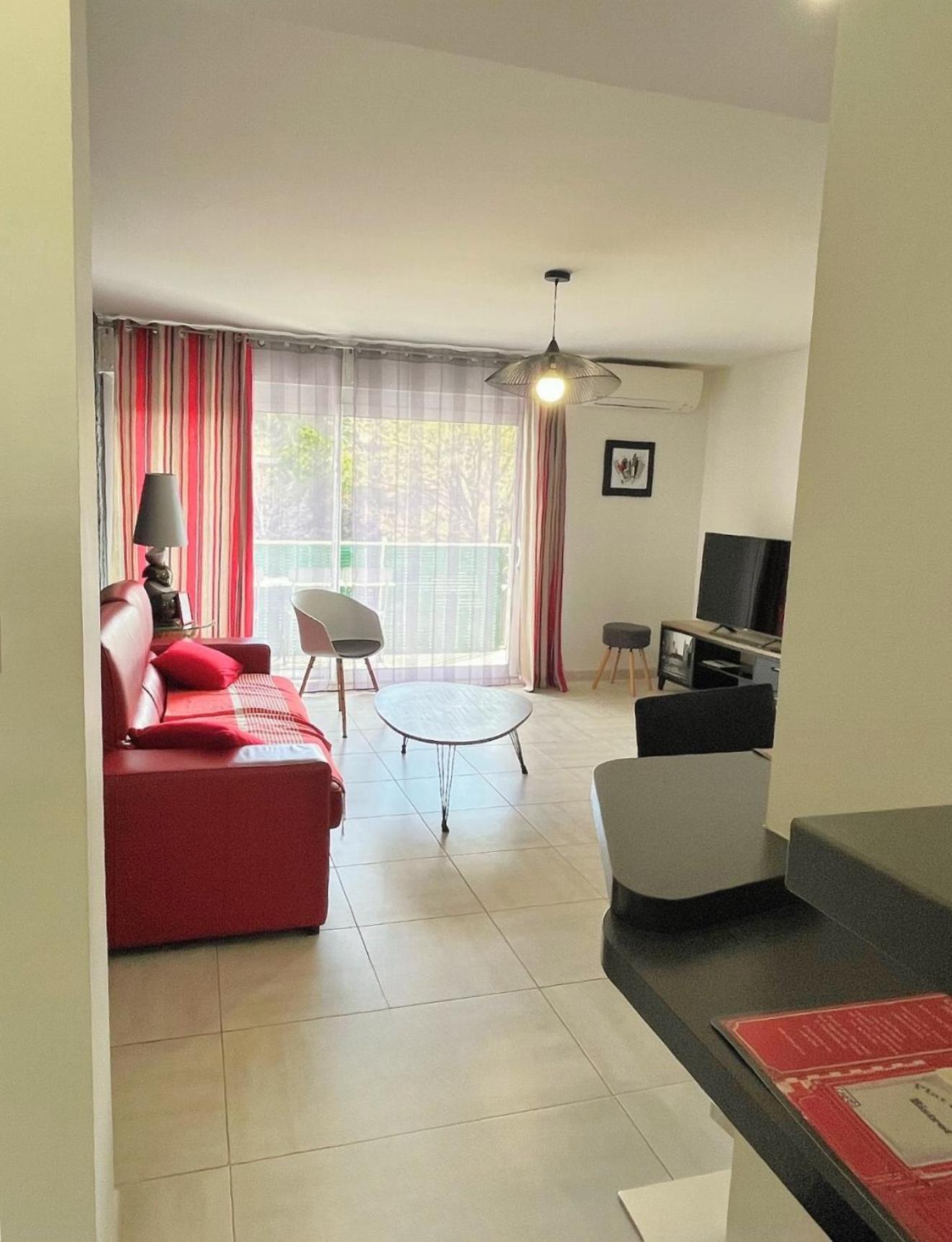 L'Aiglon Apartment Каси Екстериор снимка
